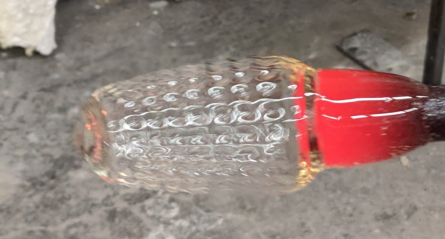 Pineapple shaped bubble